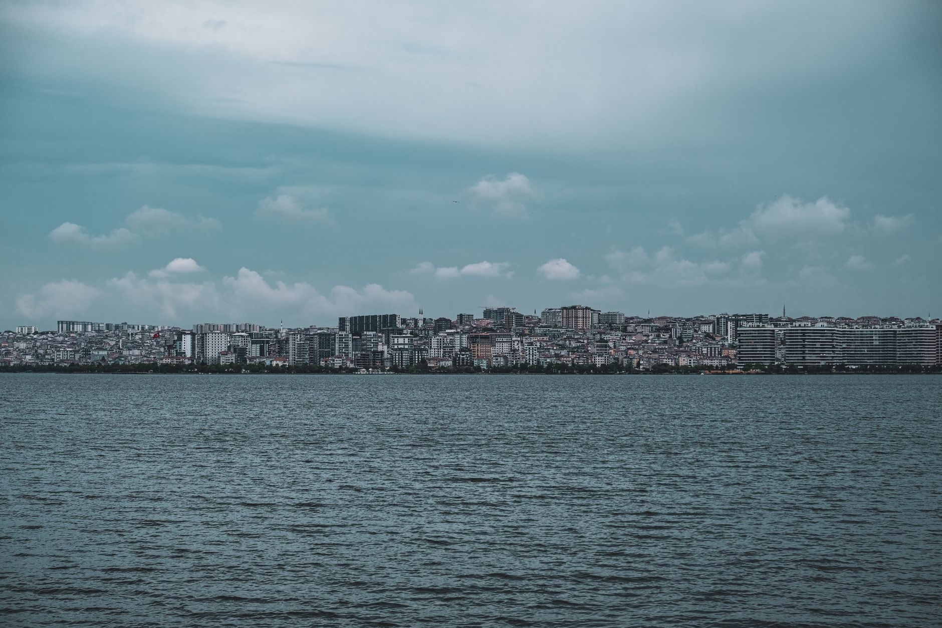 İstanbul Boğazı ve şehir silüeti